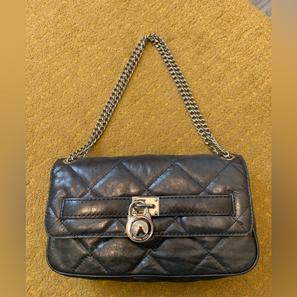 Quilted Metallic gray Leather Shoulder Bag with Chain Strap
